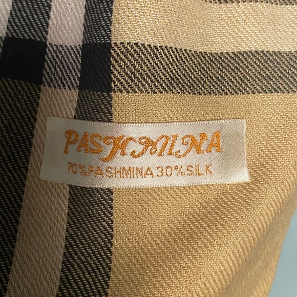 Pashmina Scarf - Picture 4 of 4